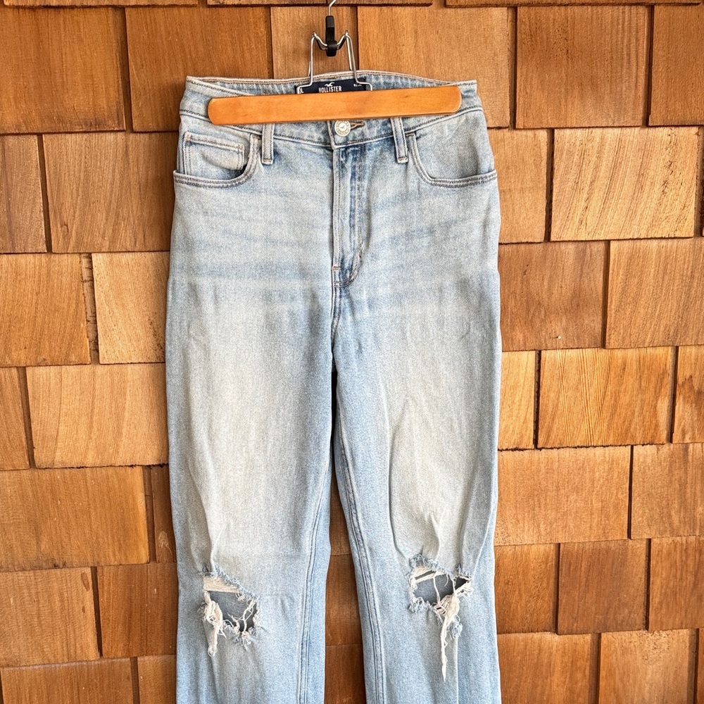 Hollister Light Blue Straight Jeans - Picture 4 of 6